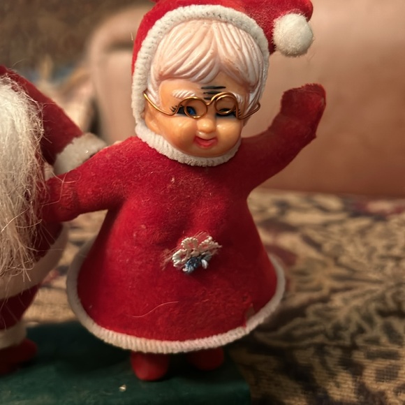 vtg Santa and Misses Clause plastic figurines 1960’s japan - Picture 3 of 6